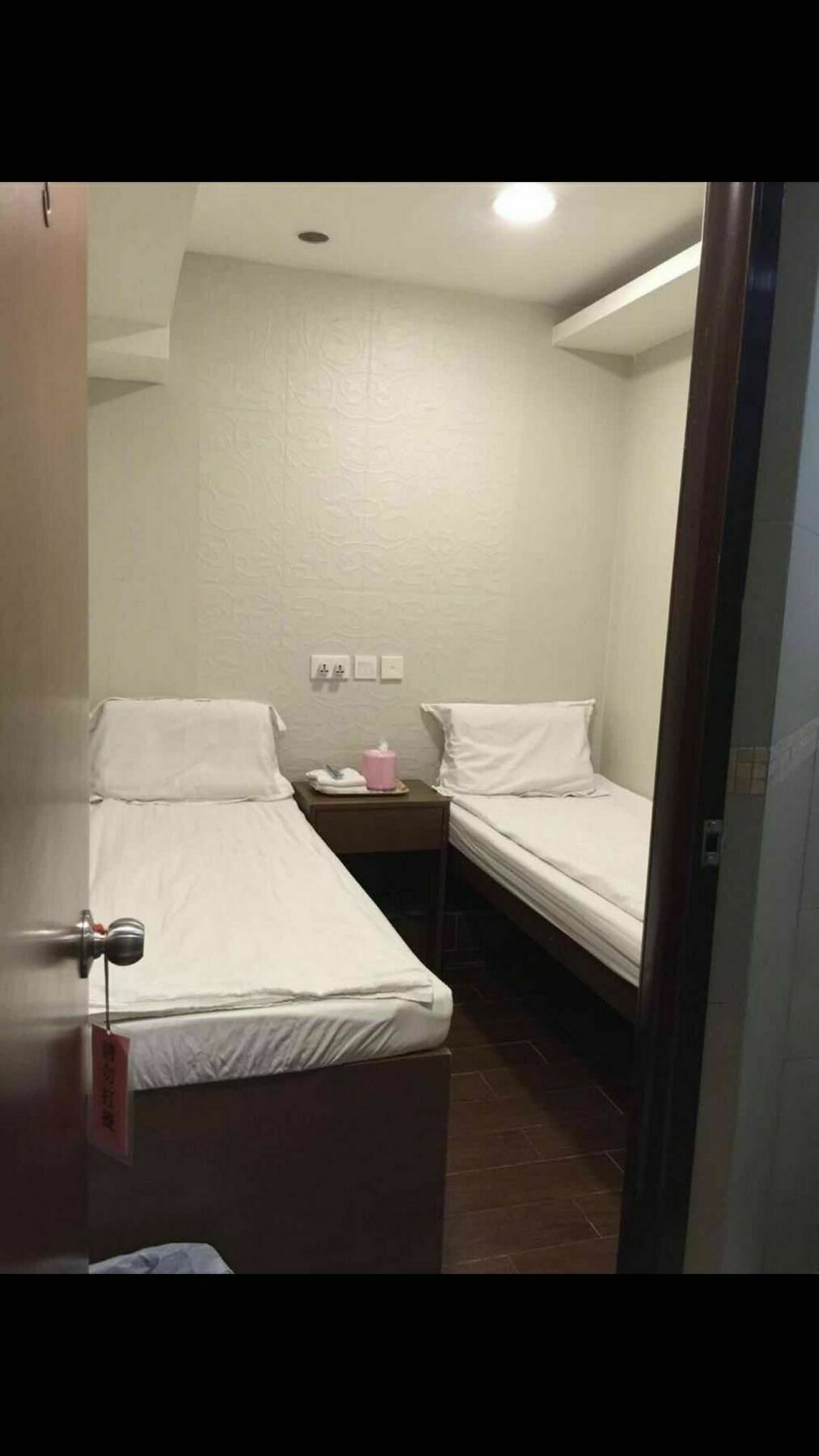 Lam Shan Hostel Хонконг Екстериор снимка
